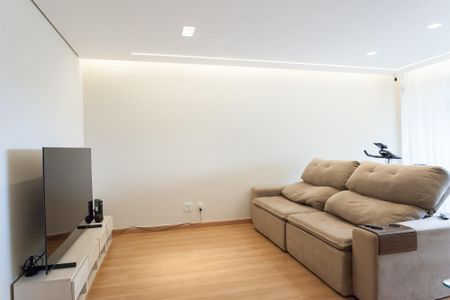 Apartamento à venda com 115m², 3 quartos e 3 vagas Apartamento à venda com 115m², 3 quartos e 3 vagasSala de TV