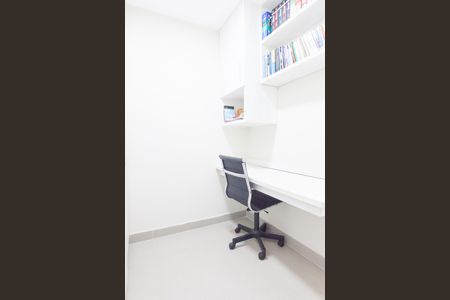 Apartamento à venda com 115m², 3 quartos e 3 vagas Apartamento à venda com 115m², 3 quartos e 3 vagasQuarto de Serviço