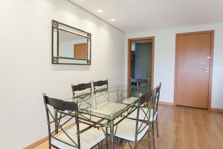 Apartamento à venda com 115m², 3 quartos e 3 vagas Apartamento à venda com 115m², 3 quartos e 3 vagasSala de Jantar