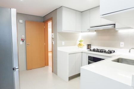 Apartamento à venda com 115m², 3 quartos e 3 vagas Apartamento à venda com 115m², 3 quartos e 3 vagasCozinha