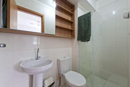 Apartamento para alugar com 60m², 2 quartos e 1 vaga Apartamento para alugar com 60m², 2 quartos e 1 vagaBanheiro da Suíte