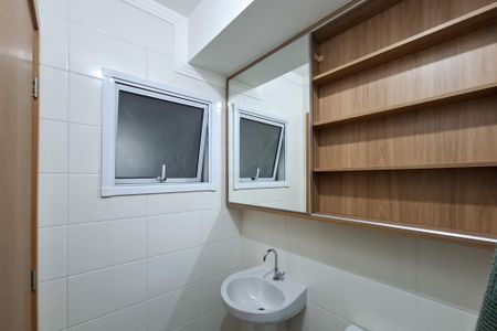 Apartamento para alugar com 60m², 2 quartos e 1 vaga Apartamento para alugar com 60m², 2 quartos e 1 vagaBanheiro da Suíte