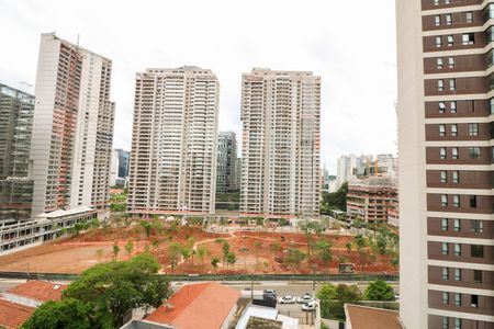 Varanda de kitnet/studio para alugar com 1 quarto, 25m² em Jardim das Acacias, São Paulo