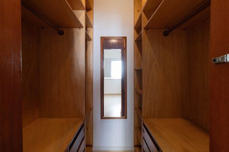 Apartamento para alugar com 115m², 3 quartos e 1 vagaCloset da suíte