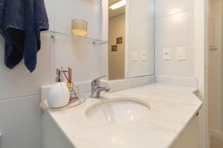 Apartamento à venda com 71m², 3 quartos e 1 vagaBanheiro Social