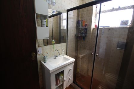 Apartamento à venda com 77m², 2 quartos e 1 vagaBanheiro Social