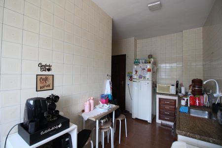 Apartamento à venda com 77m², 2 quartos e 1 vagaCozinha