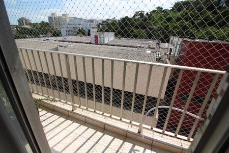 Apartamento à venda com 77m², 2 quartos e 1 vagaQuarto 2 - varanda