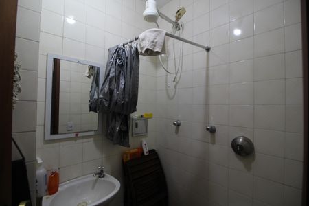 Apartamento à venda com 77m², 2 quartos e 1 vagaBanheiro de Serviço