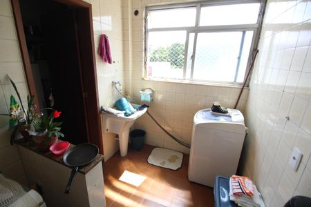 Apartamento à venda com 77m², 2 quartos e 1 vagaÁrea de Serviço