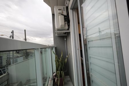 Apartamento à venda com 60m², 2 quartos e 1 vagaSacada