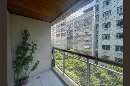 Apartamento à venda com 92m², 2 quartos e 1 vaga