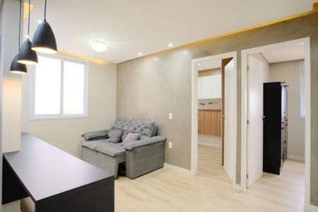 Sala de apartamento para alugar com 2 quartos, 40m² em Cidade Mãe do Céu, São Paulo