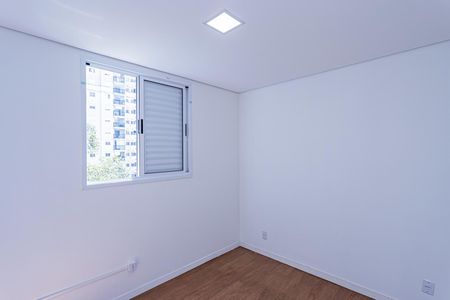 Quarto 1 de apartamento para alugar com 2 quartos, 53m² em Jardim Iris, São Paulo