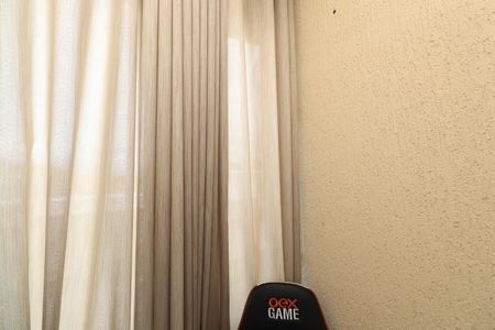 Casa de condomínio à venda com 65m², 2 quartos e 1 vagaEscritório