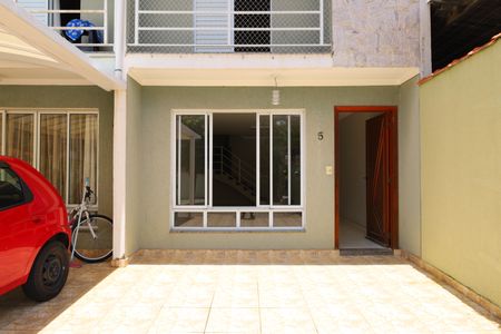 Casa de condomínio à venda com 104m², 3 quartos e 2 vagasGaragem