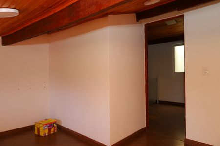 Casa de condomínio à venda com 104m², 3 quartos e 2 vagasQuarto 4