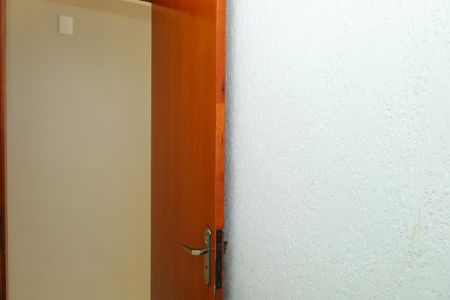 Casa de condomínio à venda com 104m², 3 quartos e 2 vagasBanheiro 3 - Lavabo