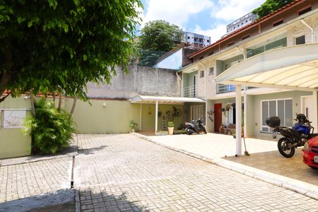 Casa de condomínio à venda com 104m², 3 quartos e 2 vagasÁrea comum