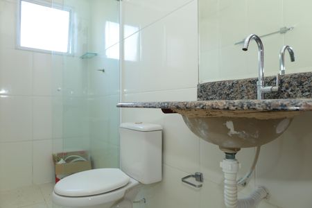 Casa de condomínio à venda com 104m², 3 quartos e 2 vagasBanheiro 2 - Suíte 2