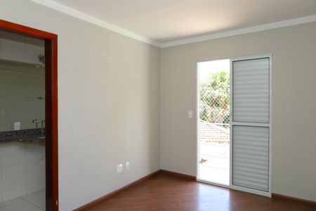 Casa de condomínio à venda com 104m², 3 quartos e 2 vagasQuarto 1 - Suíte