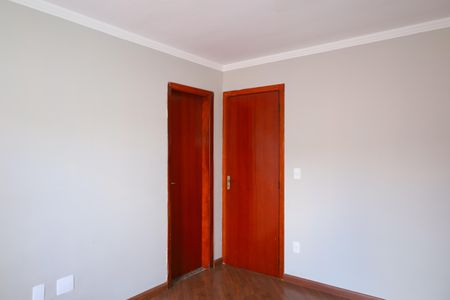 Casa de condomínio à venda com 104m², 3 quartos e 2 vagasQuarto 2 - Suíte