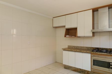 Casa de condomínio à venda com 104m², 3 quartos e 2 vagasCozinha