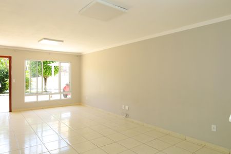 Sala de casa de condomínio à venda com 4 quartos, 104m² em Itaquera, São Paulo