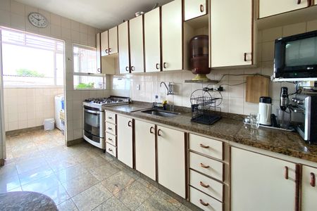 Apartamento à venda com 124m², 3 quartos e 2 vagasCozinha