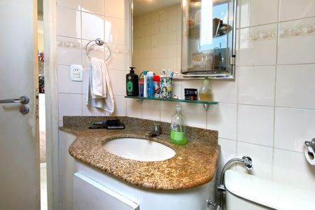 Apartamento à venda com 124m², 3 quartos e 2 vagasBanheiro