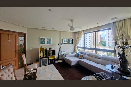 Apartamento à venda com 161m², 4 quartos e 3 vagasSala