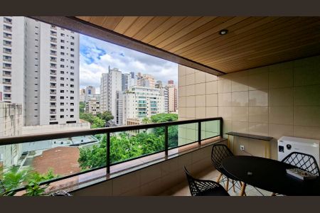 Apartamento à venda com 161m², 4 quartos e 3 vagasVaranda da Sala