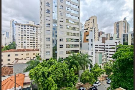 Apartamento à venda com 161m², 4 quartos e 3 vagasQuarto 3