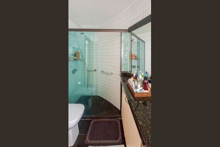 Apartamento à venda com 161m², 4 quartos e 3 vagasBanheiro da Suíte