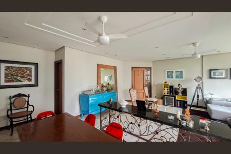 Apartamento à venda com 161m², 4 quartos e 3 vagasSala