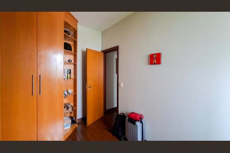 Apartamento à venda com 161m², 4 quartos e 3 vagasQuarto 3