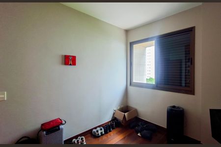 Apartamento à venda com 161m², 4 quartos e 3 vagasQuarto 3