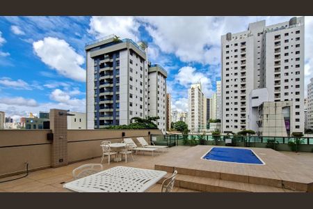 Apartamento à venda com 161m², 4 quartos e 3 vagasÁrea comum - Piscina