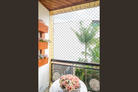 Apartamento à venda com 74m², 2 quartos e 2 vagasVaranda da sala