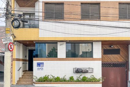 Apartamento à venda com 74m², 2 quartos e 2 vagasFachada + plaquinha