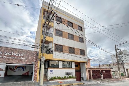 Apartamento à venda com 74m², 2 quartos e 2 vagasFachada + plaquinha