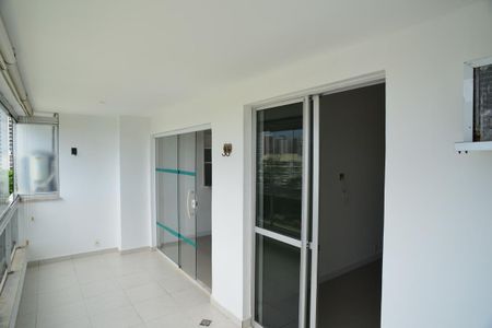 Varanda de apartamento para alugar com 1 quarto, 70m² em Barra da Tijuca, Rio de Janeiro