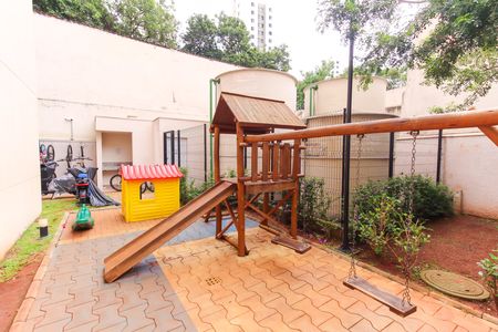 Apartamento para alugar com 27m², 1 quarto e sem vaga Apartamento para alugar com 27m², 1 quarto e sem vagaÁrea comum - Playground