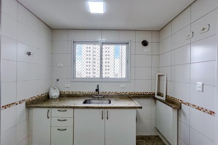 Apartamento à venda com 110m², 4 quartos e 3 vagasCozinha - Armários