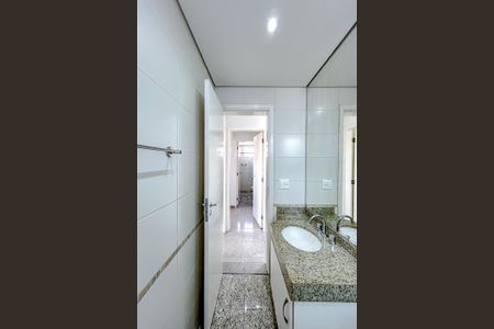 Apartamento à venda com 110m², 4 quartos e 3 vagasBanheiro