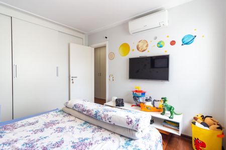 Apartamento à venda com 170m², 4 quartos e 2 vagasQuarto 1