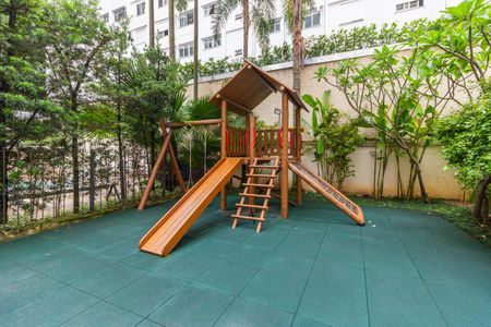 Apartamento à venda com 170m², 4 quartos e 2 vagasÁrea comum - Playground