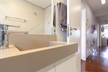 Apartamento à venda com 170m², 4 quartos e 2 vagasBanheiro