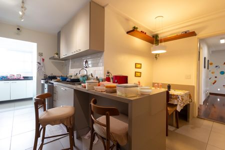 Apartamento à venda com 170m², 4 quartos e 2 vagasCozinha