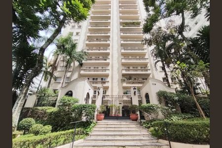 Apartamento à venda com 170m², 4 quartos e 2 vagasFachada